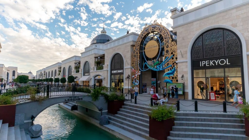 best places to visit in Istanbul, Turkey 2022.