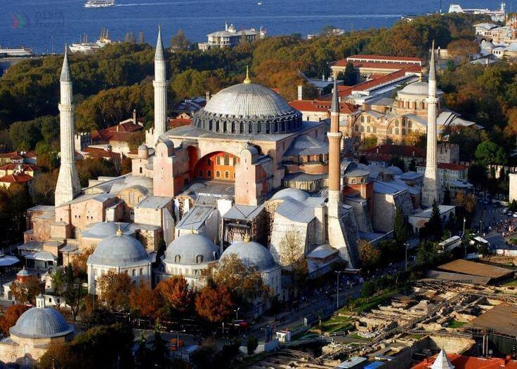best places to visit in Istanbul, Turkey 2022.