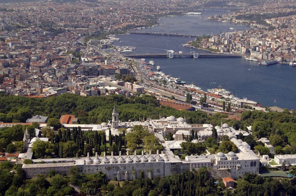 topkapi palace, best places to visit in Istanbul, Turkey 2022.