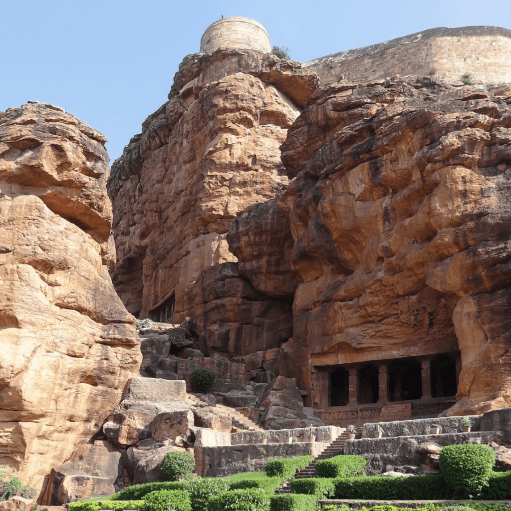 badami caves, caves in india, trippybug, cheap flights, cheap hotels, cheap travels ,