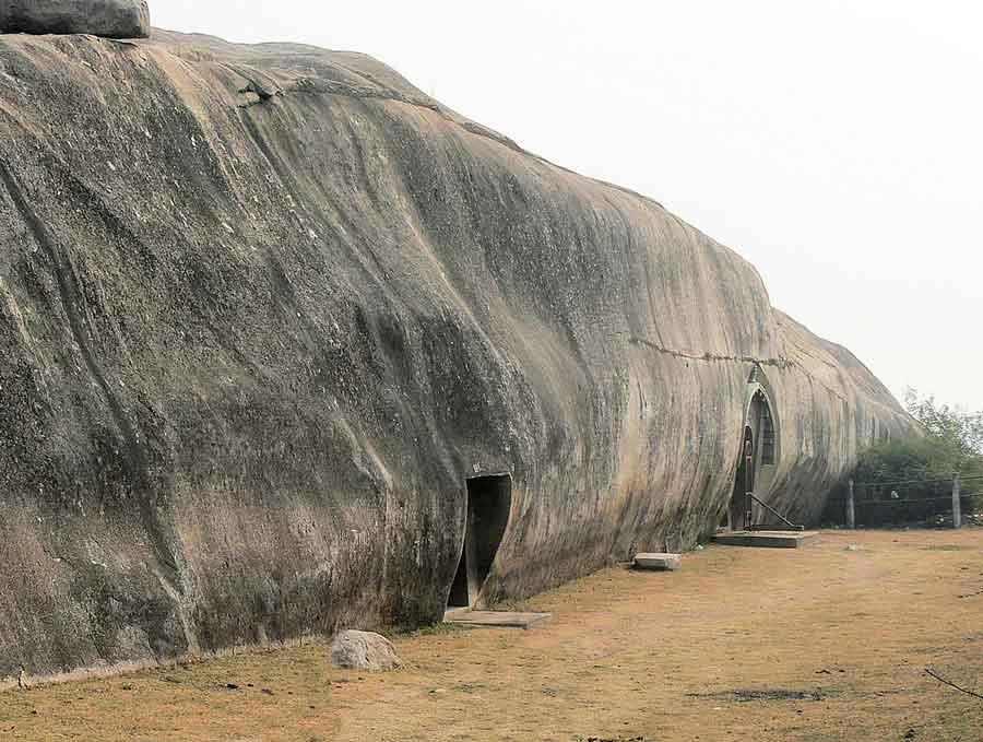 barabar caves, cheap flights, cheap hotels,