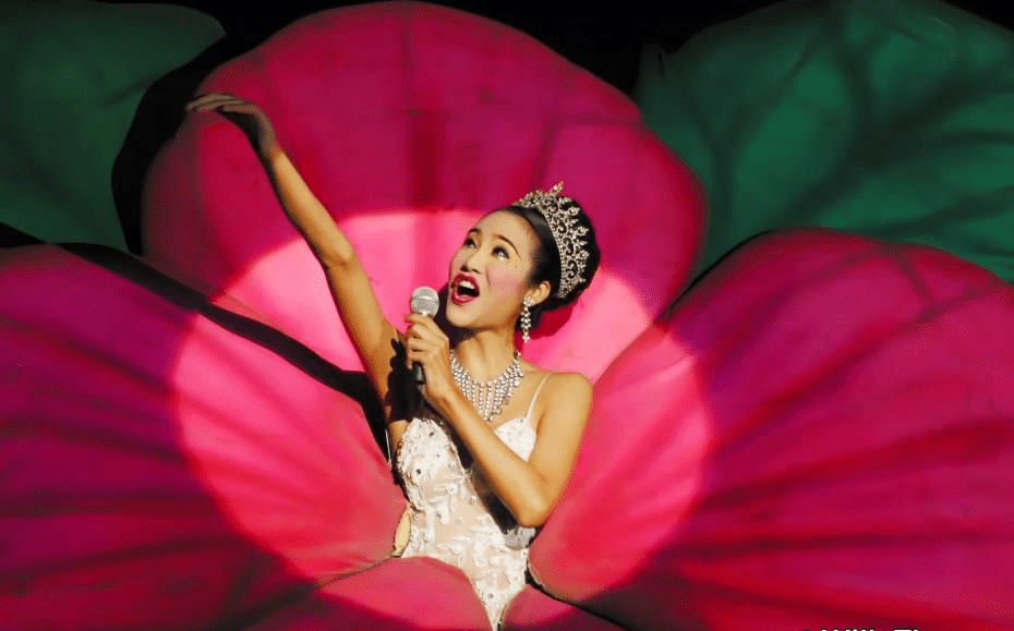 simon cabaret , thailand,