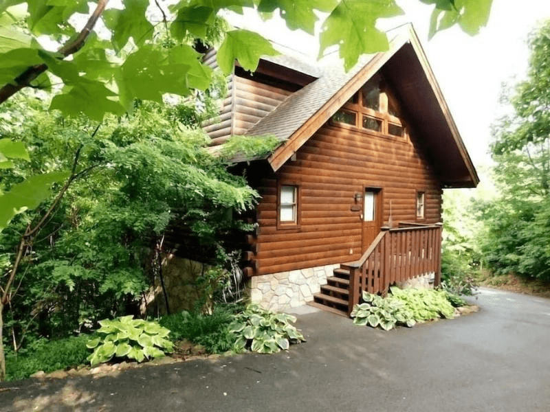 snuggle bug cabin rentals,