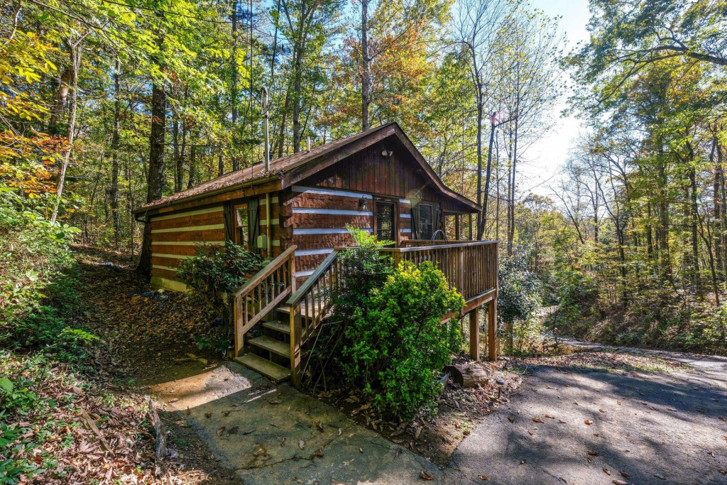 cupids lair cabins,