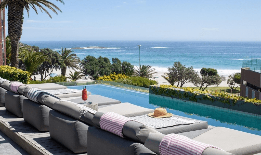 LIST OF 15 BEST HOTELS IN CAPE TOWN,