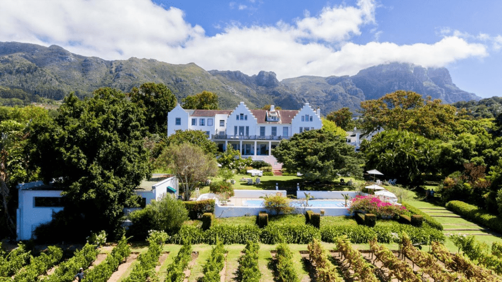 LIST OF 15 BEST HOTELS IN CAPE TOWN,