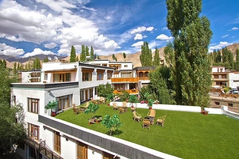 cheap hotels in ladakh,