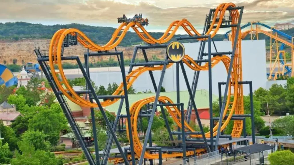BATMAN-THE-RIDE-SIX-FLAGS-OVER-TEXAS-Most-Dangerous-Amusement-Park