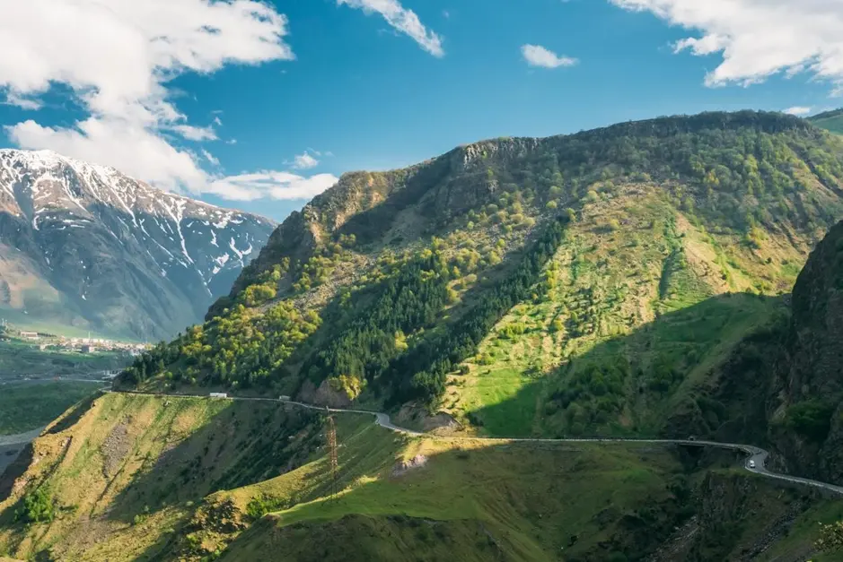 Caucasus-Road-Russia-Most-Dangerous-Roads-In-The-World