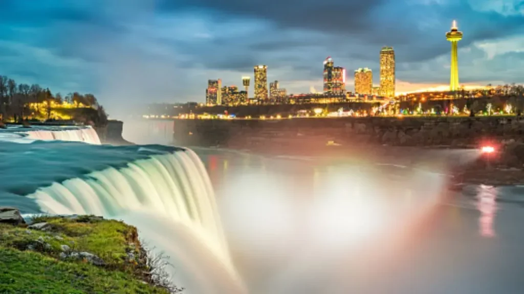 Niagara-Falls-USA-and-Canada-Tallest-Waterfalls-in-the-World