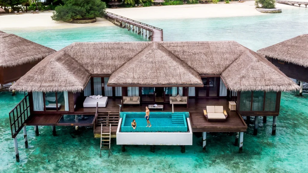 Sheraton-Maldives-full-moon-resorts-and-spa-Hotels-In-Maldives