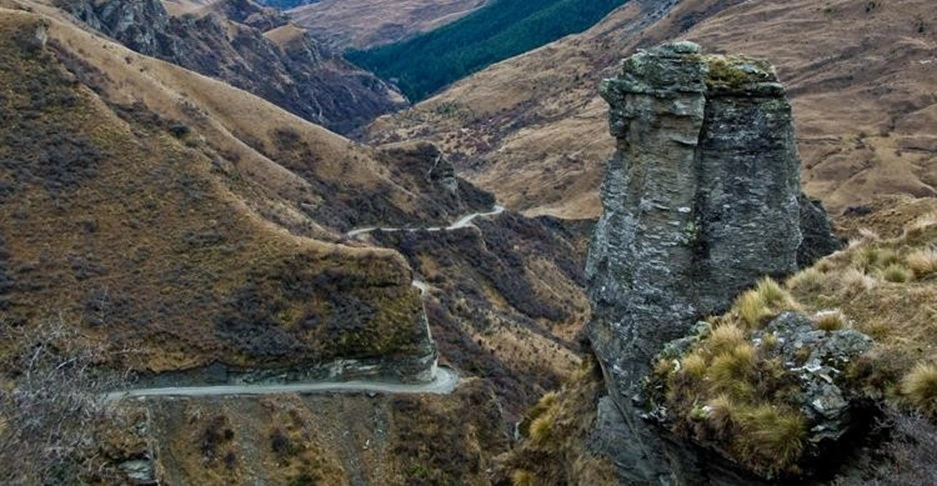Skippers-Canyon-Road-NZ-Most-Dangerous-Roads-In-The-World
