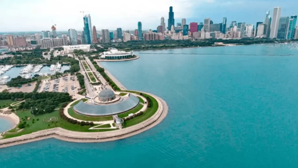 Visit-The-Adler-Planetarium-Things-To-Do-In-Chicago