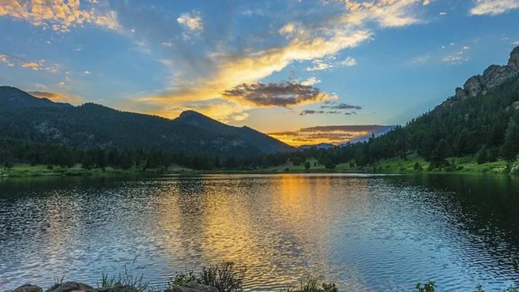 Estes-Park-Cities-In-Colorado