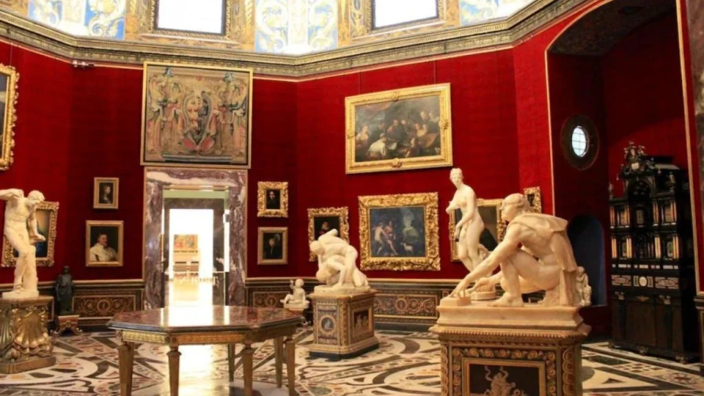 Explore-Uffizi-Gallery-THINGS-TO-DO-IN-FLORENCE-ITALY