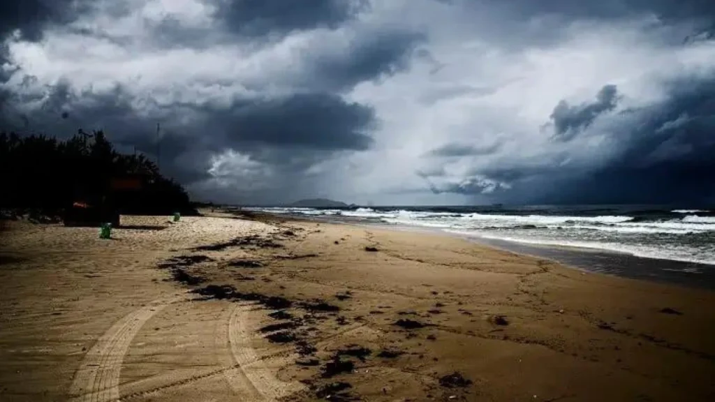 Dumas Beach, Gujarat-Haunted Places In India